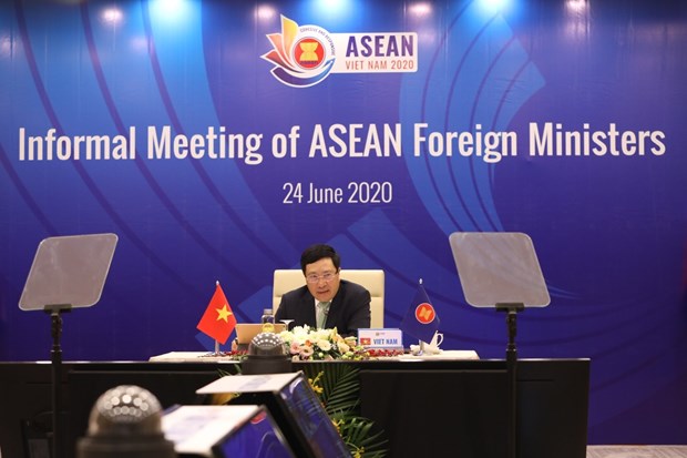 ASEAN 2020: Member nations discuss important cooperation issues hinh anh 1