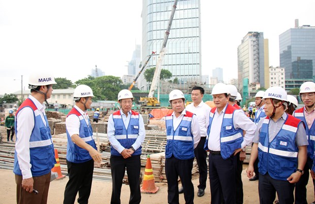 Deputy PM checks Ben Thanh-Suoi Tien metro line project hinh anh 1
