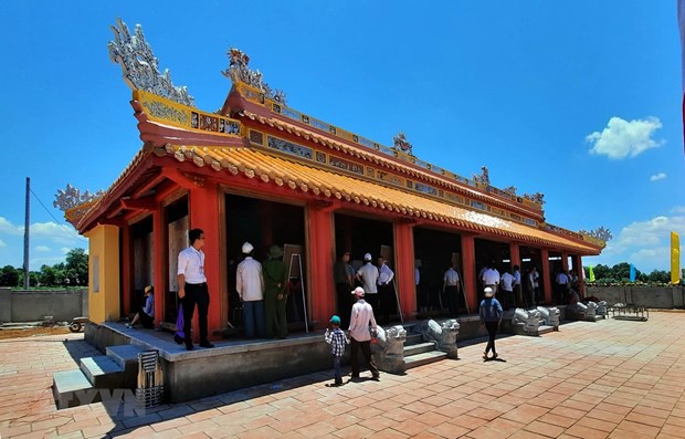 Temple dedicated to King Ham Nghi opens in Quang Tri hinh anh 1