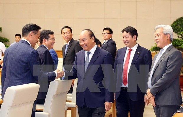 PM holds meeting with outstanding business leaders from Board IV, YPO hinh anh 1