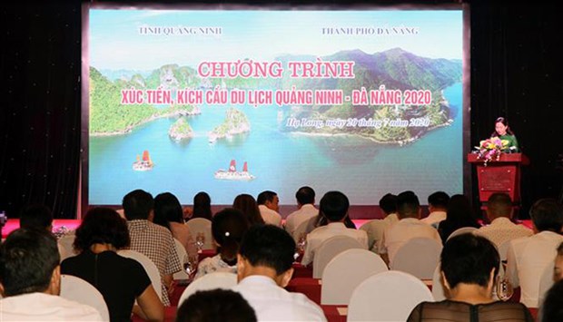 Da Nang shakes hands with Quang Ninh in tourism promotion hinh anh 1