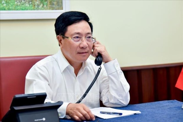 Deputy PM holds phone talks with Korean Foreign Minister hinh anh 1