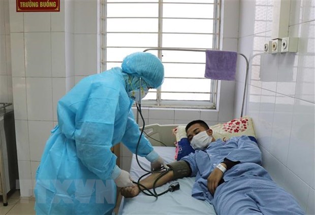 One new imported COVID-19 case confirmed in Vietnam, bringing tally to 413 hinh anh 1