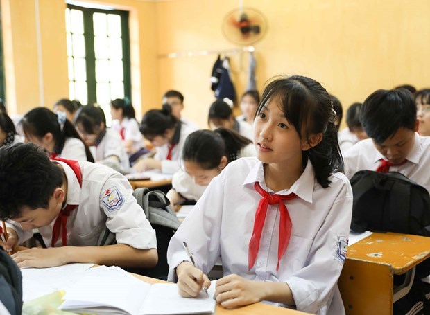 Hanoi tops nation in literate rate among people aged above 15 hinh anh 1