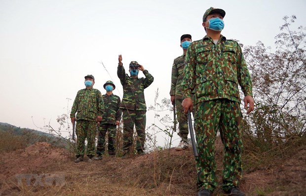 Border guard force resolves to stop illegal entry into Vietnam hinh anh 1