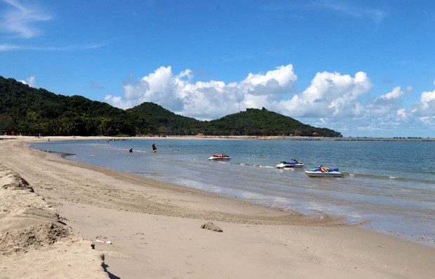Kien Giang sees surge in tourist arrivals in July hinh anh 1