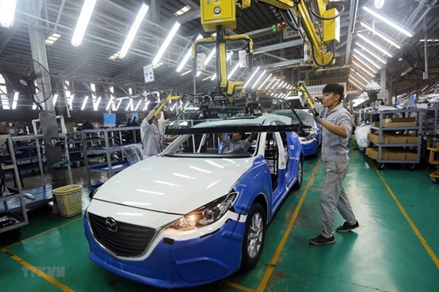 Policies encourage firms to assemble cars in Vietnam hinh anh 1