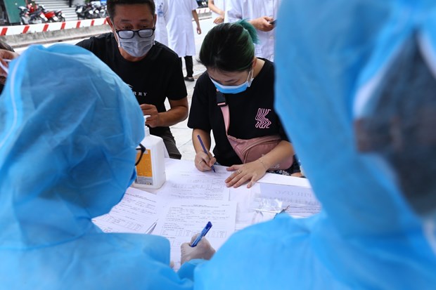 Recovered COVID-19 patients urged to donate plasma hinh anh 1