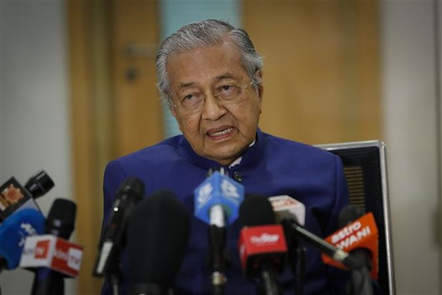 Former Malaysian PM to form new political party hinh anh 1