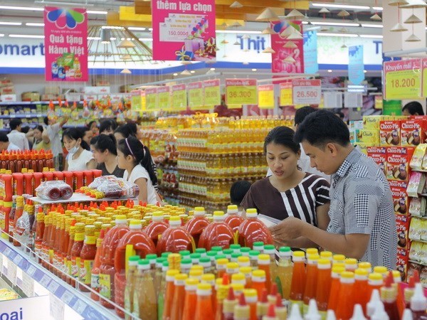 Vietnamese products hold dominant position in local distribution network hinh anh 1