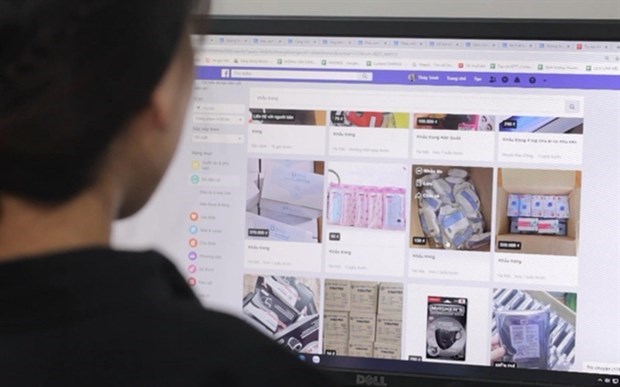 45 million Vietnamese people shop online hinh anh 1