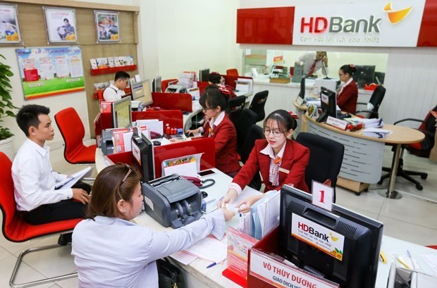 Low-cost capital source drops sharply in many banks hinh anh 1