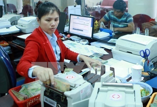 Reference exchange rate up 2 VND on August 24 hinh anh 1