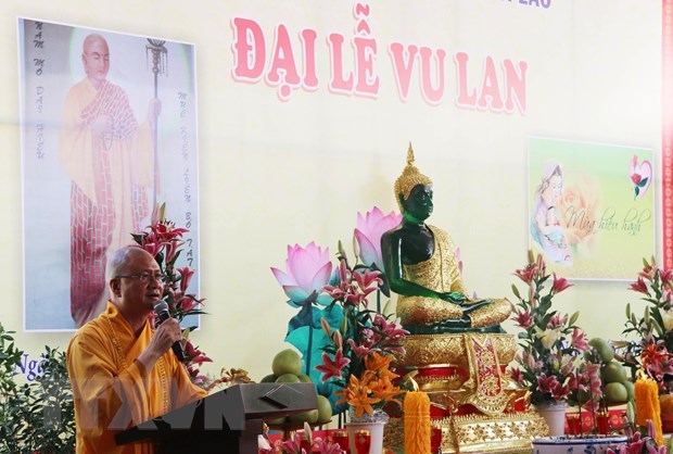 OVs in Laos celebrate Buddhist Vu Lan festival hinh anh 1