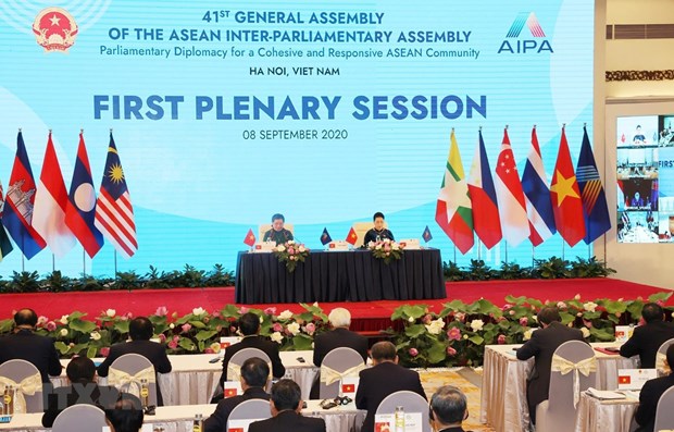 Important issues on table during AIPA 41’s second working day hinh anh 1