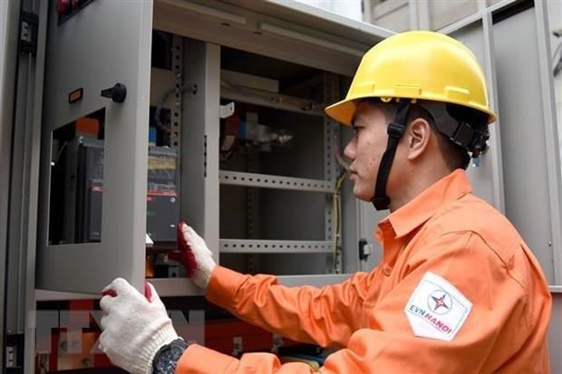 Hanoi looks to cut power losses to under 4 percent. by 2025 hinh anh 1