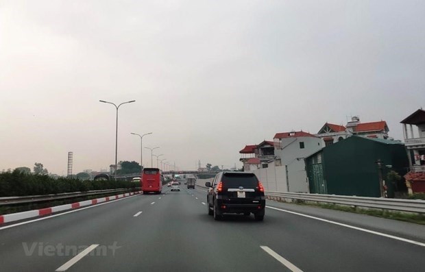 Ministry to open bids on five PPP projects for North-South Expressway in October hinh anh 1