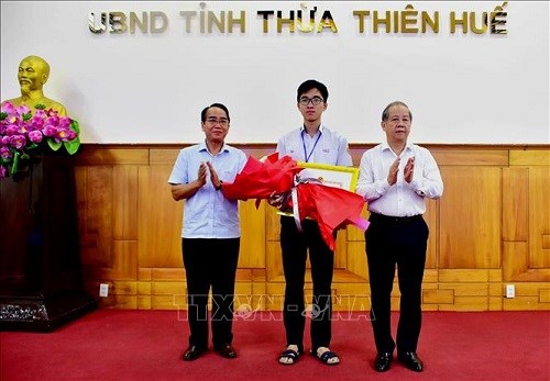 Two-time int’l Olympiad gold medallists to receive first-class Labour Order hinh anh 1