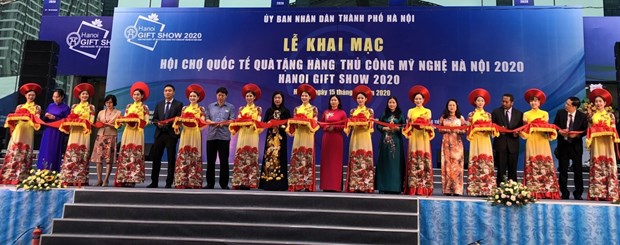 Hanoi Gift Show 2020 kicks off hinh anh 1
