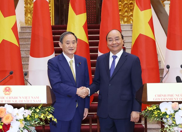 Vietnamese, Japanese PM hold talks hinh anh 1