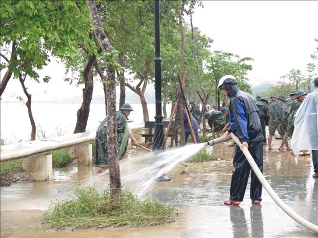 ASEAN offers aid for flood-hit central provinces hinh anh 1