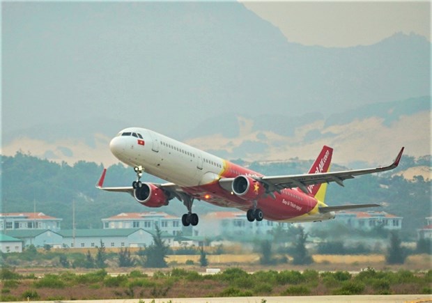 Vietjet supports passengers travel from/to central region hinh anh 1