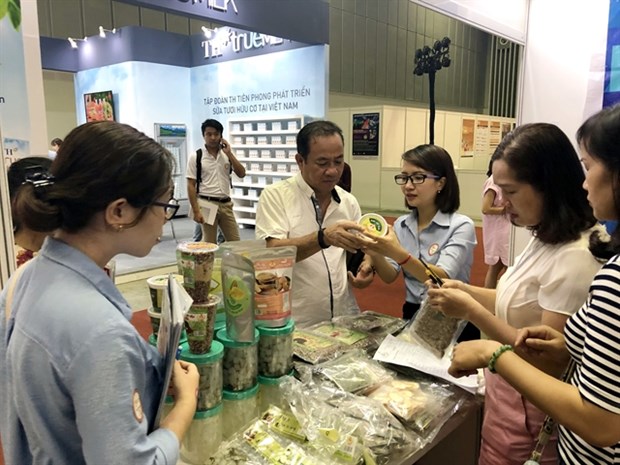Online exports help food-beverage firms expand market share hinh anh 1