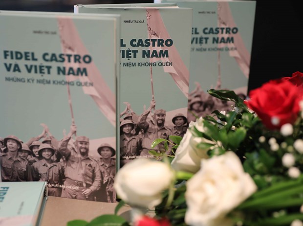 Book on Fidel Castro and Vietnam debuts hinh anh 1