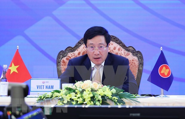 ASEAN moves firmly, collectively ahead: FM Pham Binh Minh hinh anh 1