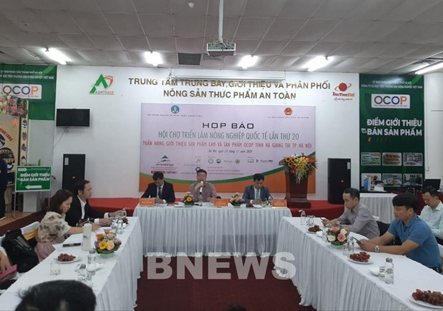 Nearly 200 companies to join international agriculture fair in December hinh anh 1