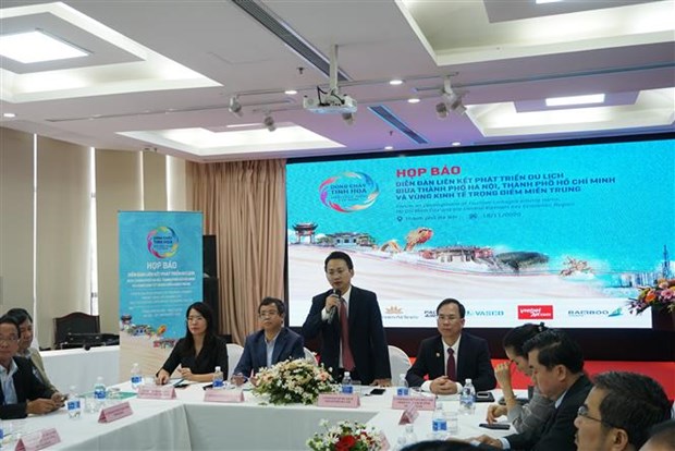Hanoi to join tourism development forum with HCM City, central provinces hinh anh 1