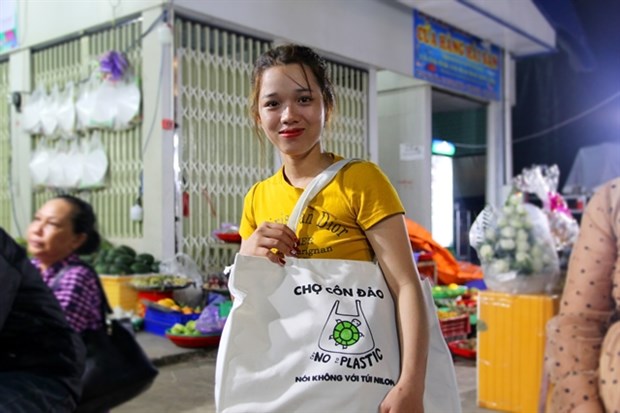 Con Dao island launches zero plastic waste programme hinh anh 1