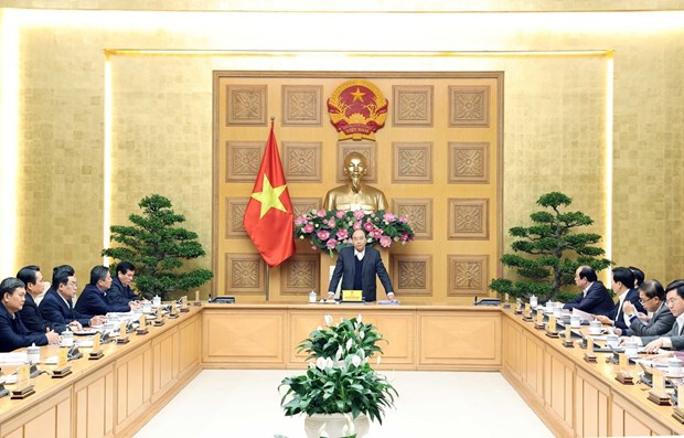 PM instructs ways to remove difficulties for localities to accelerate development hinh anh 1