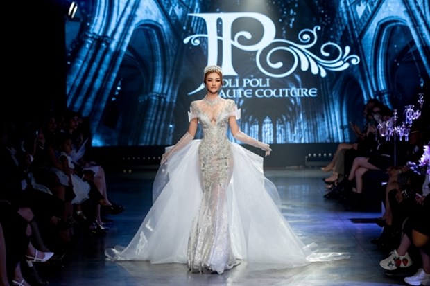 Vietnam Int’l Fashion Festival showcases various art forms hinh anh 1
