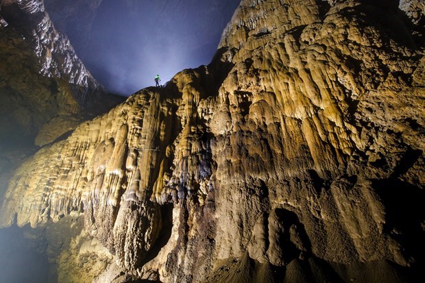 Tourism on track in the world's largest cave: AFP hinh anh 1