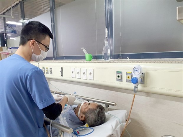 Cold weather raises the risks of stroke, say doctors hinh anh 1