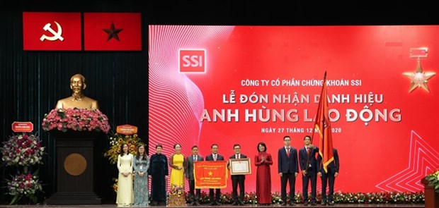 SSI announces outstanding 2020 results hinh anh 1