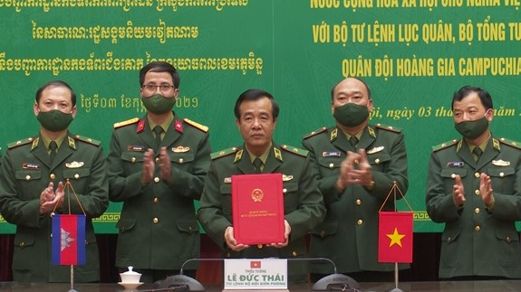 Vietnam, Cambodia’s border guard forces step up cooperation hinh anh 1