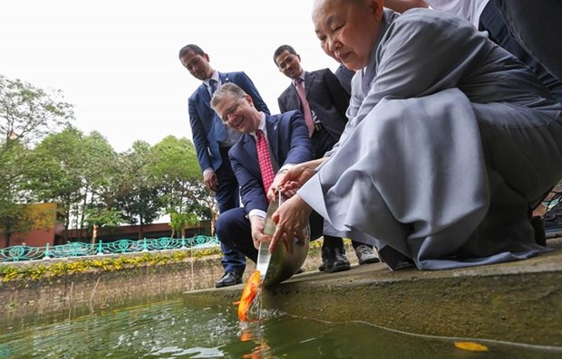 Vietnam’s Tet festival in the eyes of foreign diplomats hinh anh 1