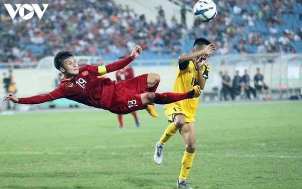 Nguyen Quang Hai nominated among best midfielders in AFC Cup hinh anh 1