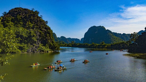 National Tourism Year 2021: Ninh Binh attractive among tourists hinh anh 1