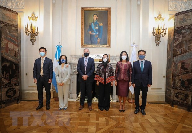 Argentina, ASEAN boost cooperation hinh anh 1