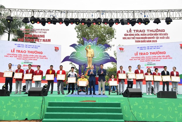 Vietnam’s most outstanding athletes in 2020 honoured hinh anh 1