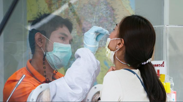 Bangkok COVID-19 outbreak may take two months to contain hinh anh 1