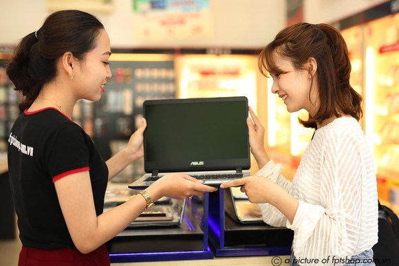 Demand for laptops remains high amid work, study from home hinh anh 1