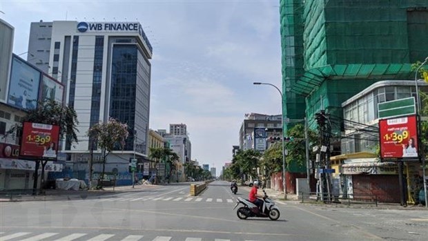 Phnom Penh authorities vow to ensure food supply during lockdown hinh anh 1