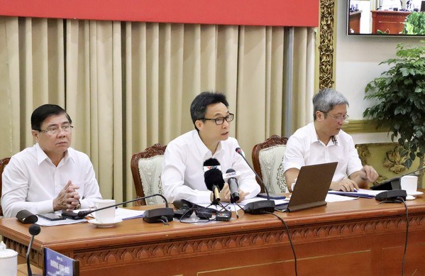 Border localities must exert efforts to tackle illegal entry: Deputy PM hinh anh 2