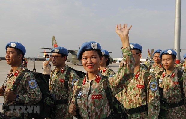 Staff of Level-2 Field Hospital No.2 return from South Sudan hinh anh 1
