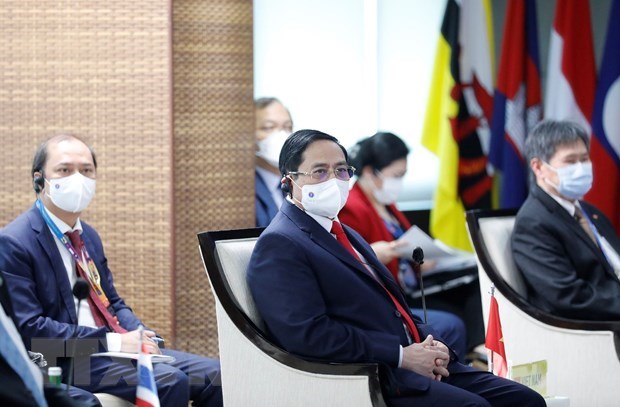 PM wraps up working trip to attend ASEAN Leaders’ Meeting hinh anh 1