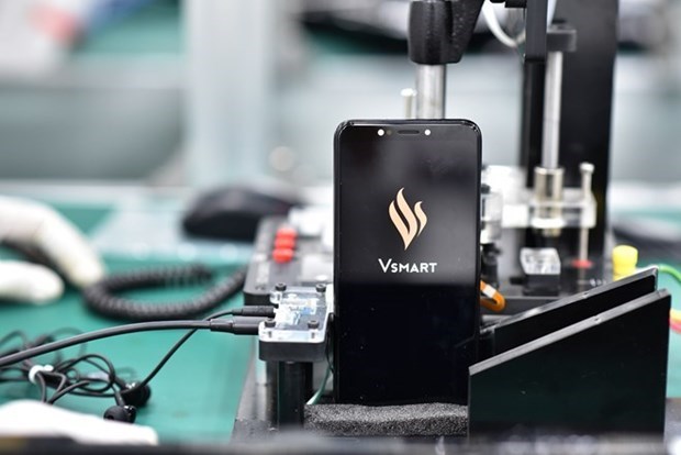 Vingroup to stop production of smartphones and TVs hinh anh 1